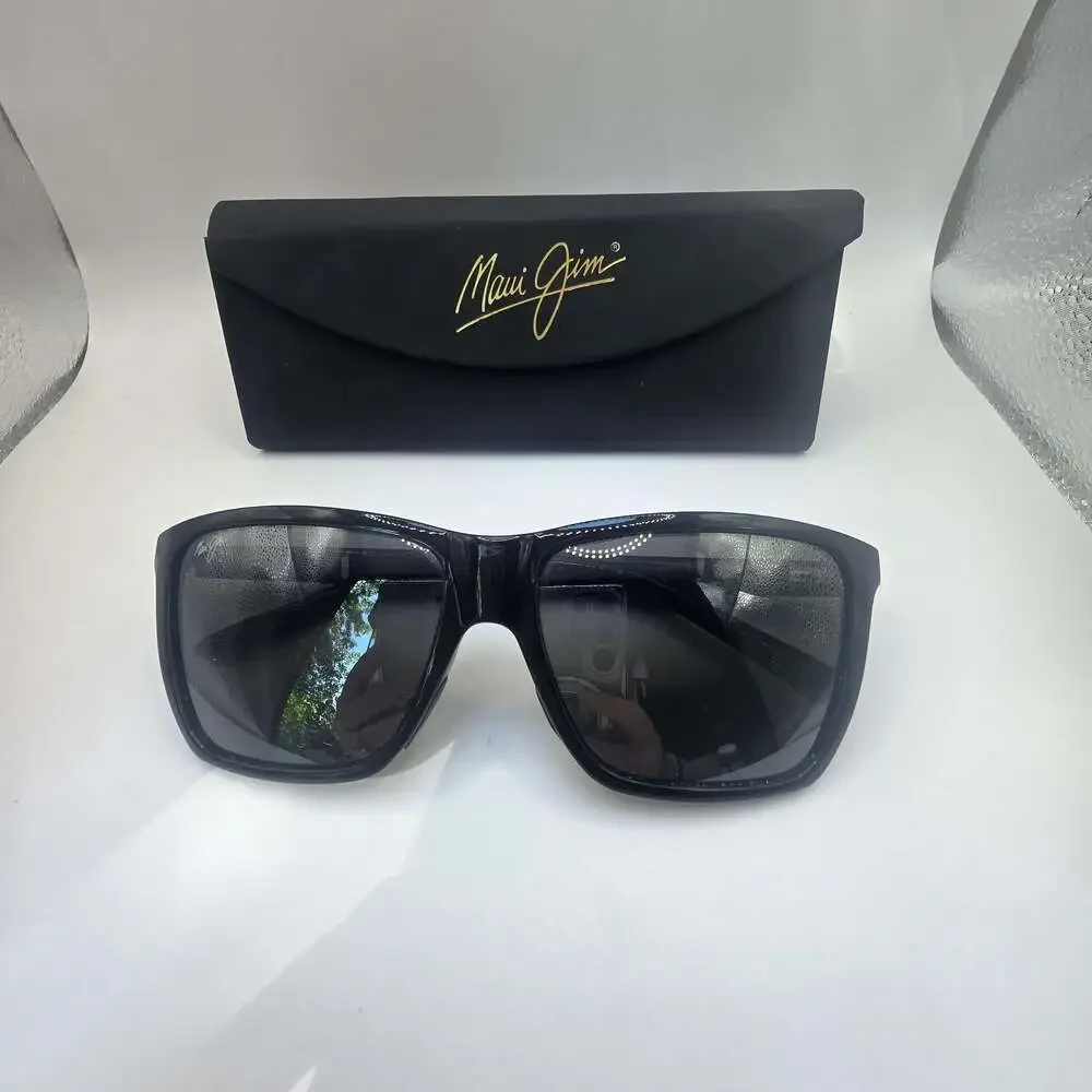 Maui Jim Cruzem Sunglasses Black Gloss Frame Black Polarized Lens w/ Case